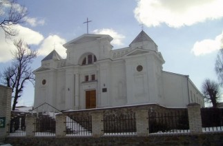 Католицька церква в смт Оратів